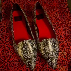 Dagger Point Halloween Flats - Size 10